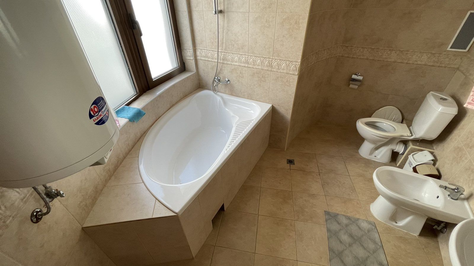 https://www.vlas.com/medias/properties_for_sale/medium/3337/0-02-05-abc80674273d4b7896b0453a14780686a139dab392f4159a3e42770c01d23317-409b17091d7d5104.jpg